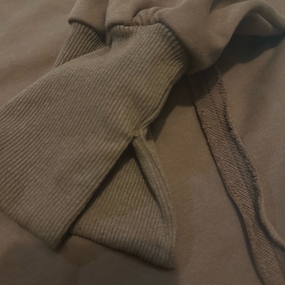 Lepunuo Brown Exposed Seam Crewneck Sweatshirt - Woman’s Size Large - Picture 5 of 6